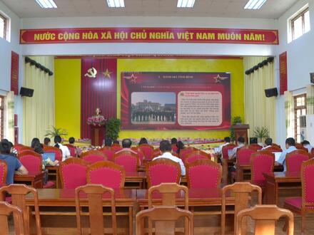 Kinh tế - Chính trị