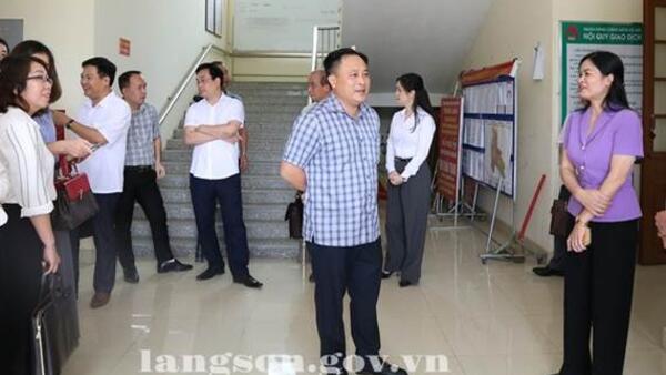 Đồng chí Lương Trọng Quỳnh, Phó Chủ tịch UBND tỉnh kiểm tra công tác chuẩn bị thực hiện chính quyền địa phương 2 cấp tại huyện Hữu Lũng