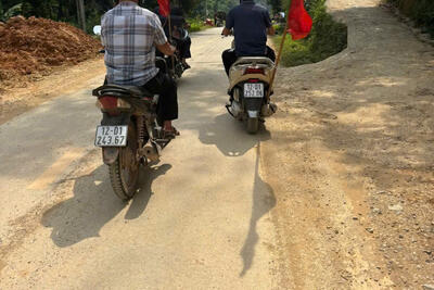 gen-h-z6833336393642_98081c3ce4146492104903d7889c27b2_5daf6