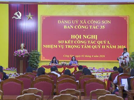 Kinh tế - Chính trị