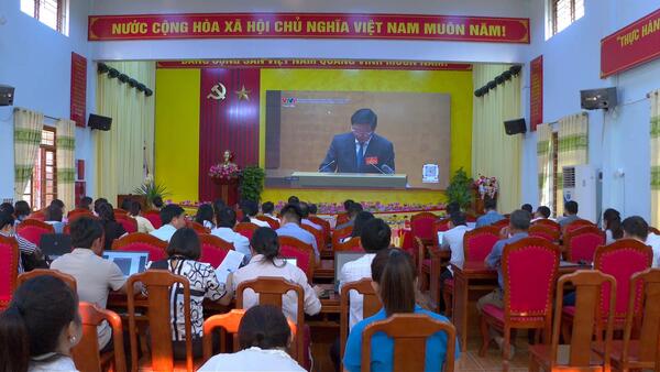 XÃ CÔNG SƠN TRIỂN KHAI HỌC TẬP NGHỊ QUYẾT HỘI NGHỊ LẦN THỨ HAI BAN CHẤP HÀNH TRUNG ƯƠNG ĐẢNG KHÓA XIV