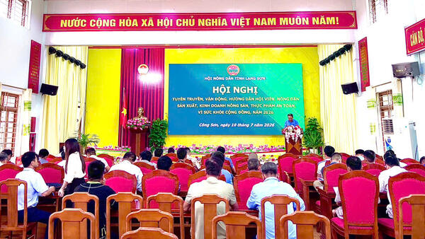 HỘI NGHỊ TUYÊN TRUYỀN SẢN XUẤT, KINH DOANH NÔNG SẢN, THỰC PHẨM AN TOÀN CHO HỘI VIÊN NÔNG DÂN