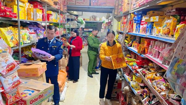 CÔNG SƠN TĂNG CƯỜNG KIỂM TRA AN TOÀN THỰC PHẨM DỊP TẾT